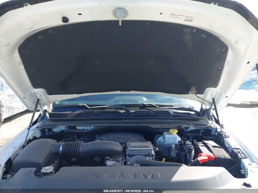 2023 RAM 1500 LARAMIE  4X4 5'7 BOX - 1C6SRFJT3PN547844