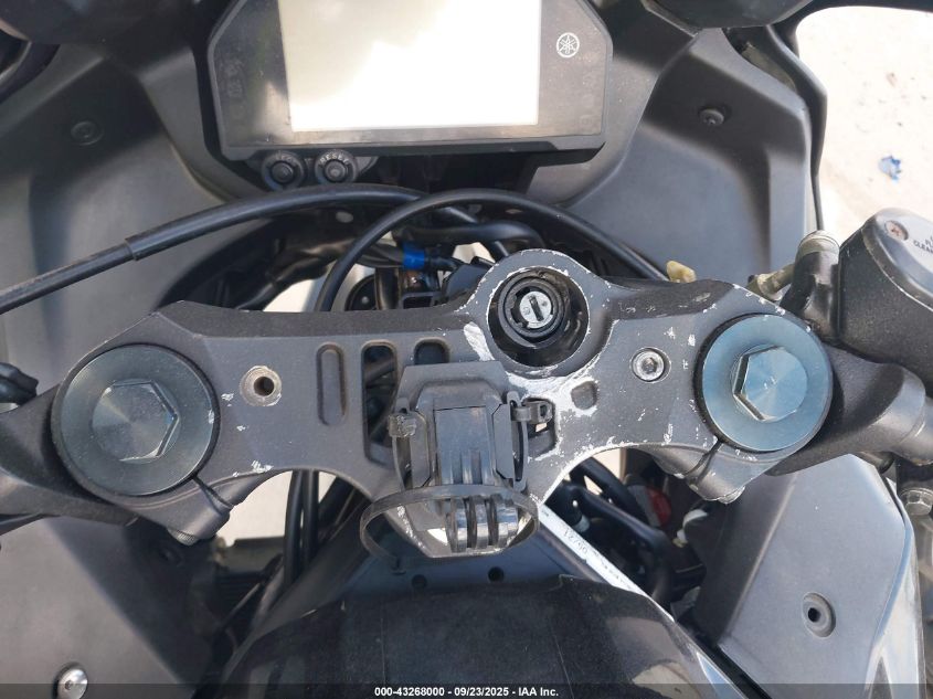 2021 Yamaha Yzfr3 A VIN: MH3RH18Y4MK007920 Lot: 43268000