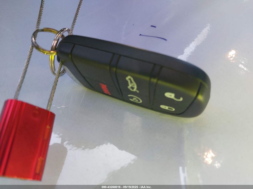 2013 Chrysler 300C John Varvatos Limited Edition VIN: 2C3CCADG7DH727658 Lot: 43268016