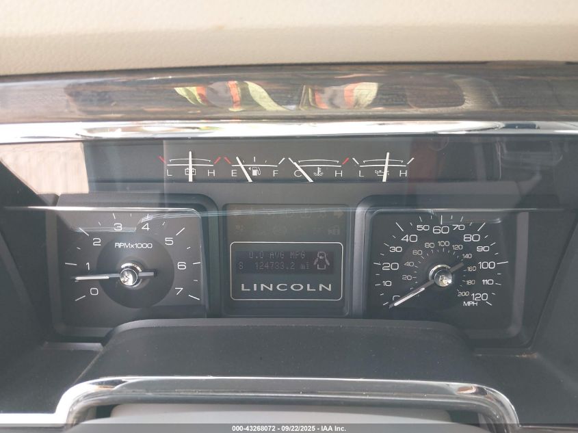 2009 Lincoln Navigator VIN: 5LMFU28579LJ00742 Lot: 43268072