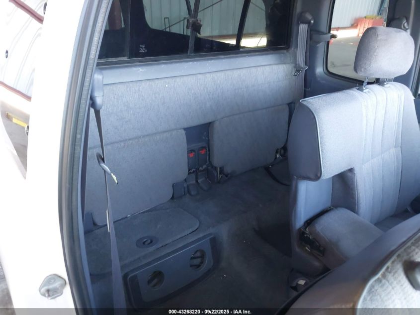 1999 Toyota Tacoma VIN: 4TAWN72N5XZ406015 Lot: 43268220