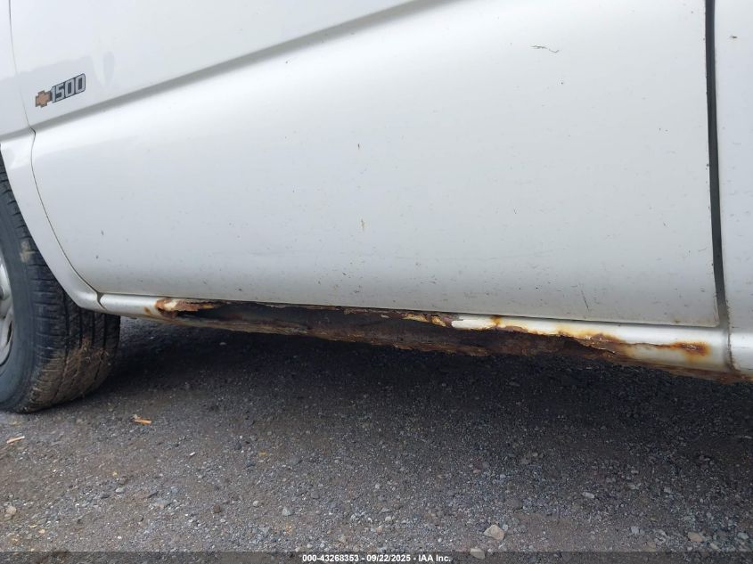 2000 Chevrolet Silverado 1500 VIN: 1GCEC14W8YZ337492 Lot: 43268353