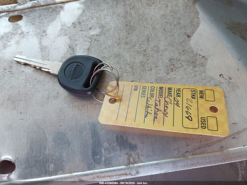 2004 Chevrolet Tahoe Lt VIN: 1GNEK13Z34R122635 Lot: 43268364