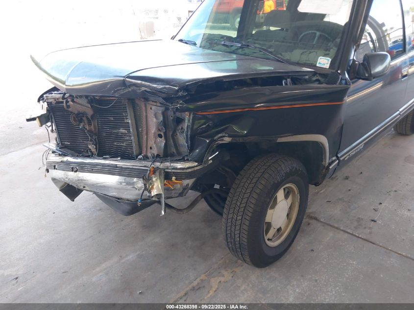 1999 Chevrolet Tahoe Lt VIN: 1GNEC13R8XJ385784 Lot: 43268398