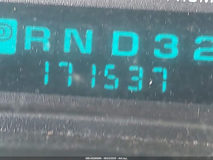 2001 GMC Yukon Xl 1500 Sle VIN: 3GKFK16T11G260064 Lot: 43268565