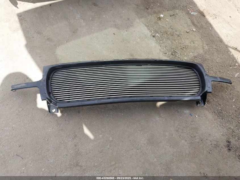 2001 GMC Yukon Xl 1500 Sle VIN: 3GKFK16T11G260064 Lot: 43268565