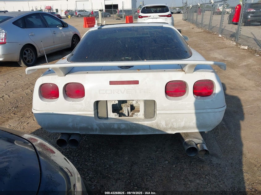 1996 Chevrolet Corvette VIN: 1G1YY22PXT5110586 Lot: 43268625