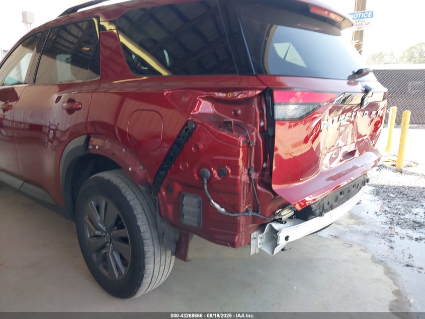 2024 NISSAN PATHFINDER SV FWD - 5N1DR3BAXRC302451