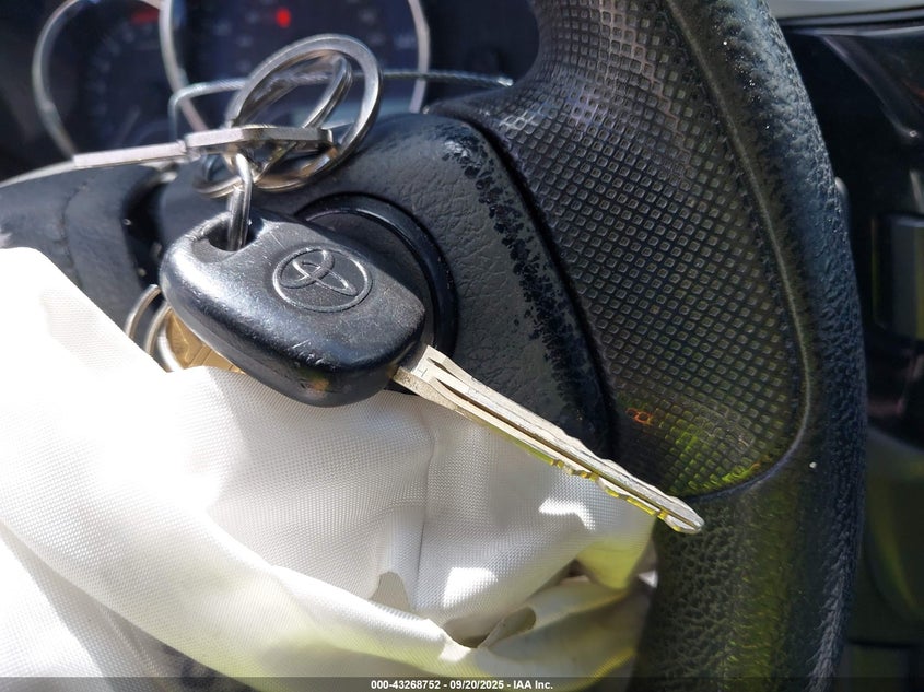 2014 Toyota Corolla L VIN: 2T1BURHE7EC157281 Lot: 43268752