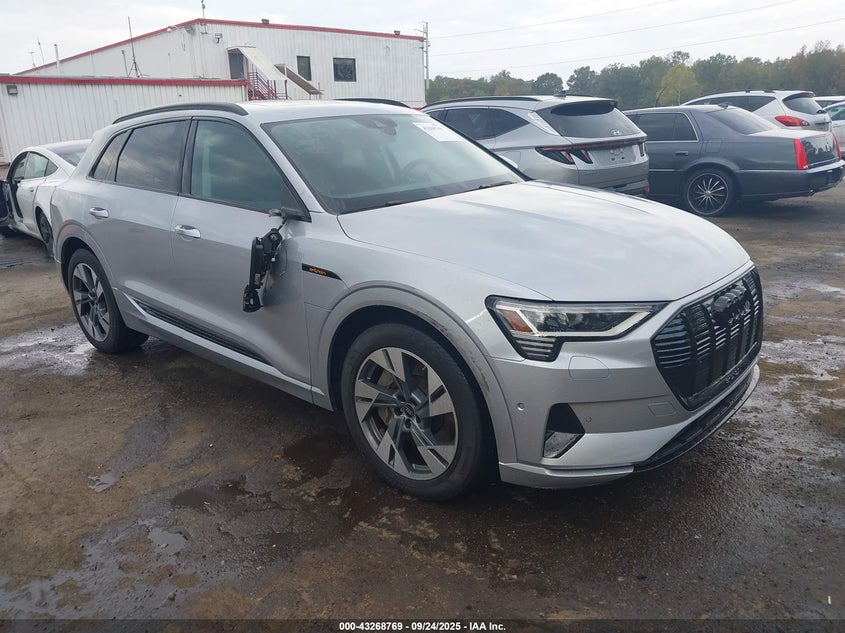 AUDI E-TRON PREMIUM QUATTRO