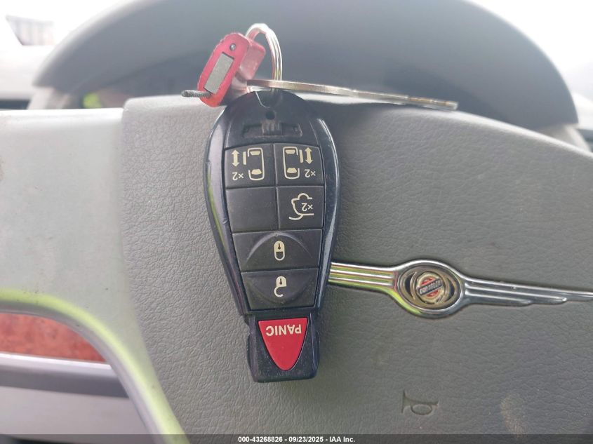 2008 Chrysler Town & Country Touring VIN: 2A8HR54P68R137175 Lot: 43268826