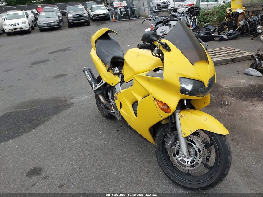 JH2RC4603WM001696 1998 Honda Vfr800 F1 auction photo 1