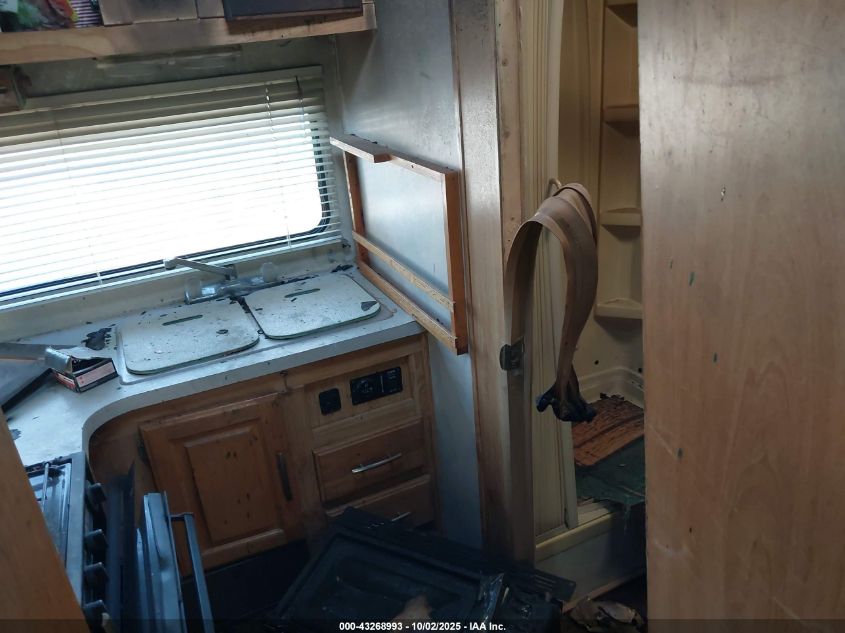 1994 Ford Econoline E350 Cutaway Van VIN: 1FDKE30G8RHC14690 Lot: 43268993