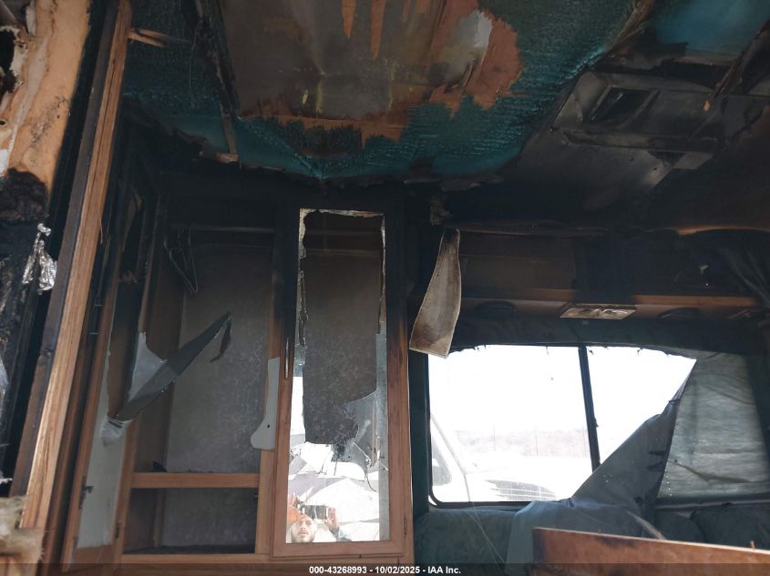 1994 Ford Econoline E350 Cutaway Van VIN: 1FDKE30G8RHC14690 Lot: 43268993