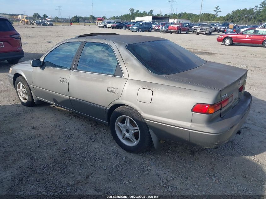1998 Toyota Camry Le V6 silver sedan gasoline JT2BF22K7W0136922 photo #4