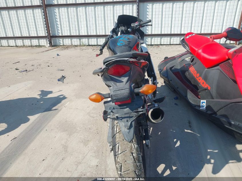 2015 Honda Cbr500 R VIN: MLHPC4464F5200500 Lot: 43269097