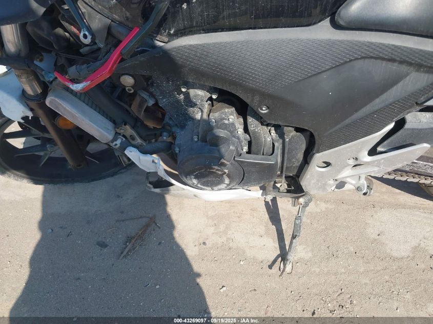 2015 Honda Cbr500 R VIN: MLHPC4464F5200500 Lot: 43269097