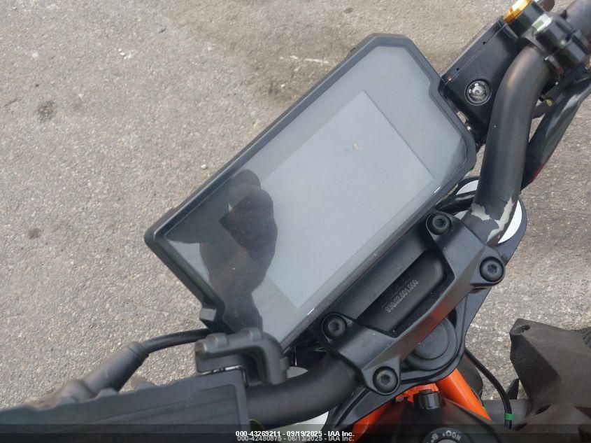 2019 Ktm 390 Duke VIN: MD2JPJ406KC222442 Lot: 43269211