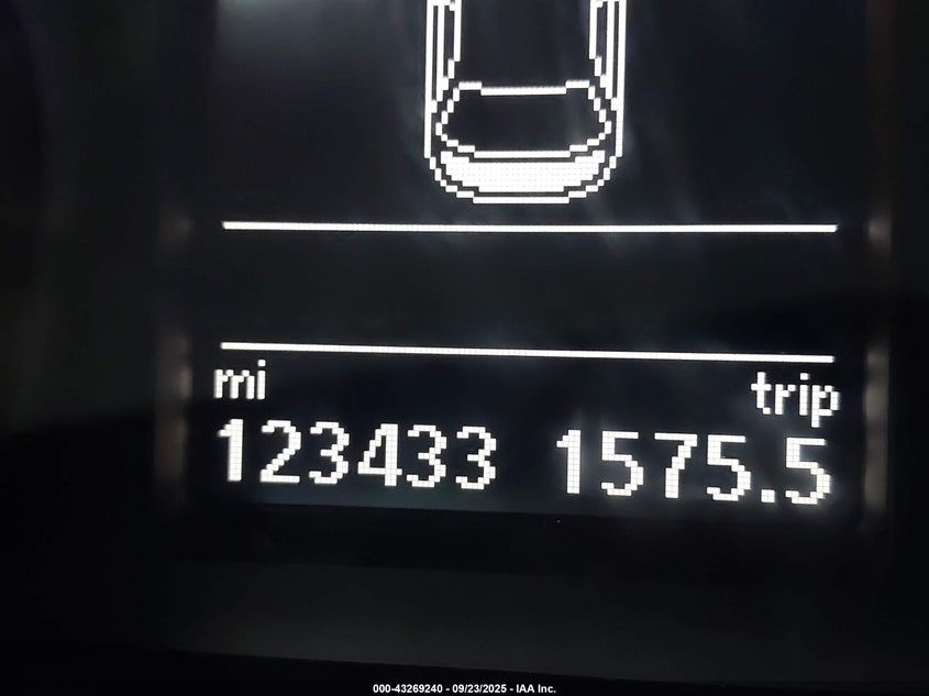 2017 Volkswagen Passat 1.8T Se VIN: 1VWBT7A31HC050947 Lot: 43269240