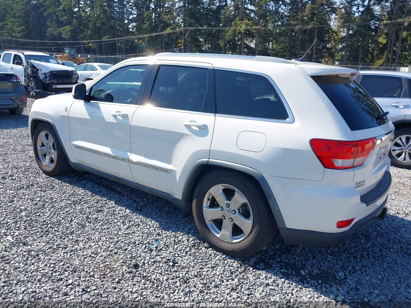 Vin: 1j4rr4gt7bc610350, lot: 43763857, jeep grand cherokee laredo 20113