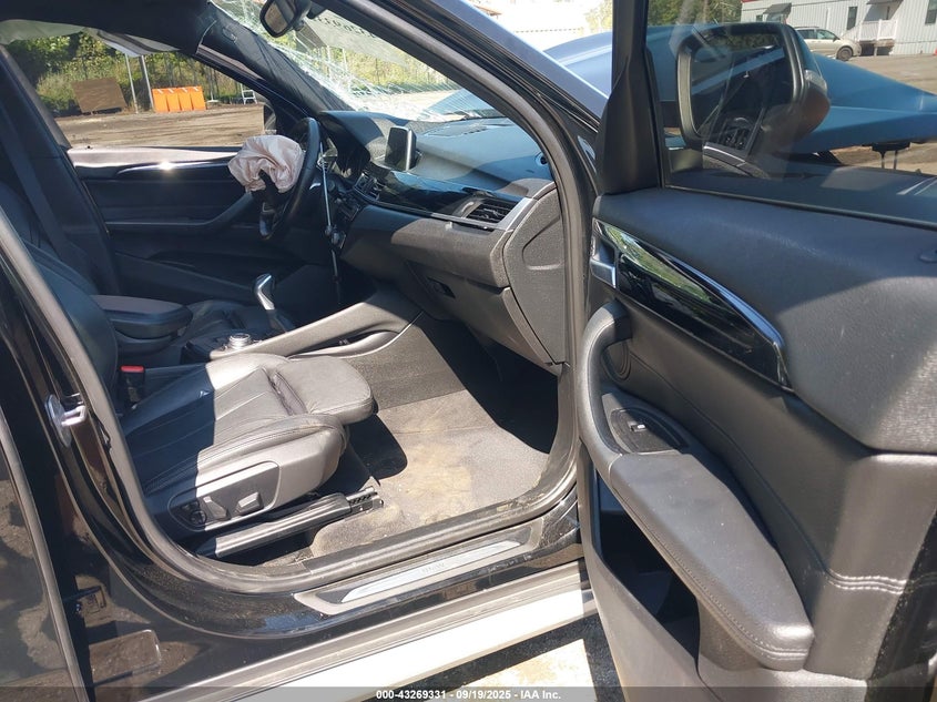 2018 BMW X1 XDRIVE28I - WBXHT3C33J5L30112