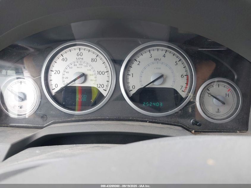 2009 Chrysler Town & Country Touring VIN: 2A8HR54169R565597 Lot: 43269360