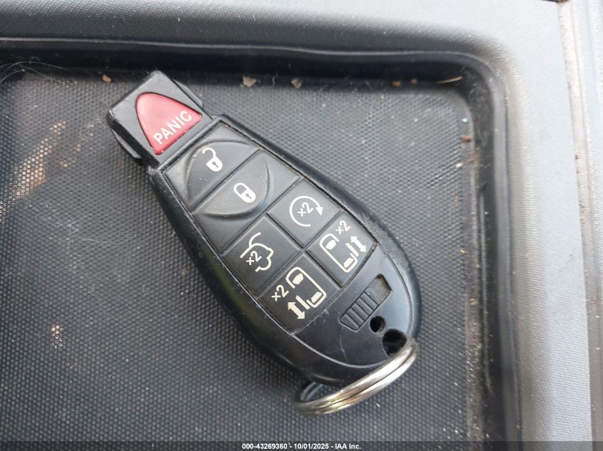 2009 Chrysler Town & Country Touring VIN: 2A8HR54169R565597 Lot: 43269360