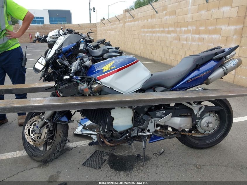 2007 Honda Vfr800 A VIN: JH2RC46847M900154 Lot: 43269384