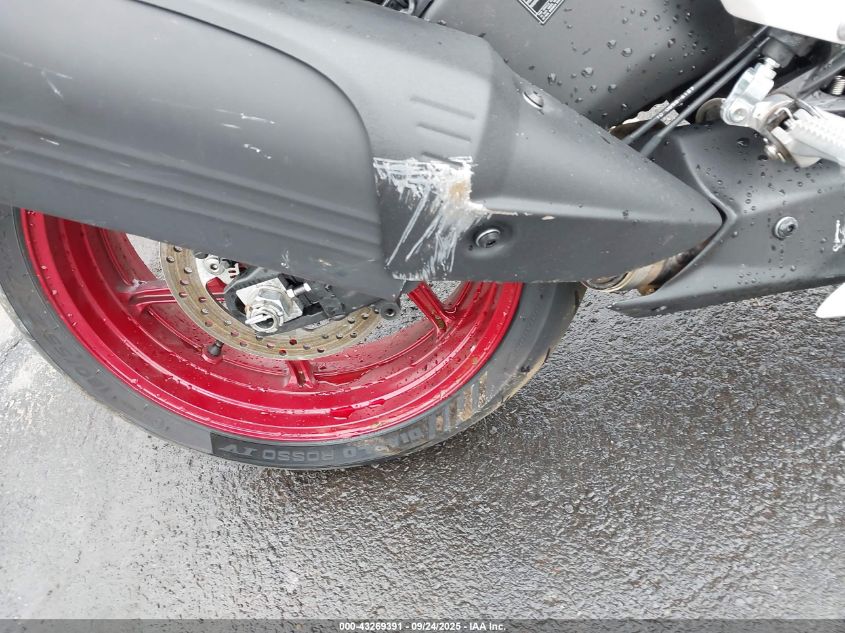 2025 Kawasaki Zx636 K VIN: JKBZXJJ15SA021400 Lot: 43269391