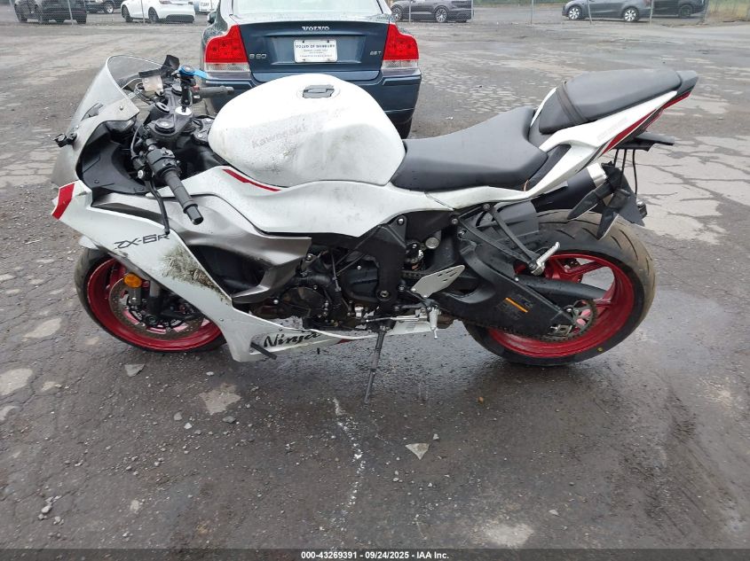 2025 Kawasaki Zx636 K VIN: JKBZXJJ15SA021400 Lot: 43269391