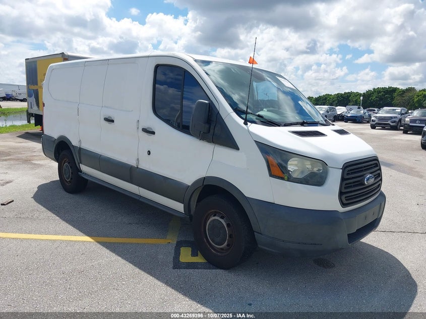 Vin: , lot: 43763980, ford transit-250 2015 img_1