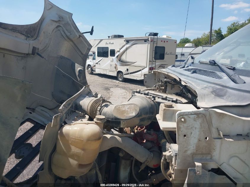 2013 Ford Super Duty F-750 Straight Frame Xl/Xlt VIN: 3FRNF7FA2DV035913 Lot: 43269426