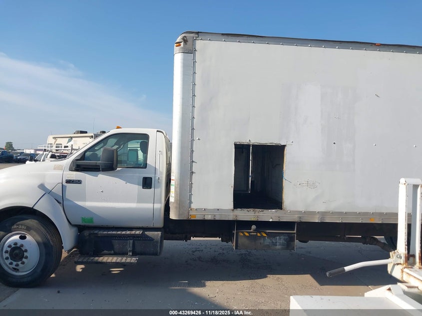 2013 Ford Super Duty F-750 Straight Frame Xl/Xlt VIN: 3FRNF7FA2DV035913 Lot: 43269426