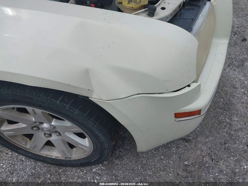 2006 Chrysler 300 Touring VIN: 2C3KA53GX6H510456 Lot: 43269452