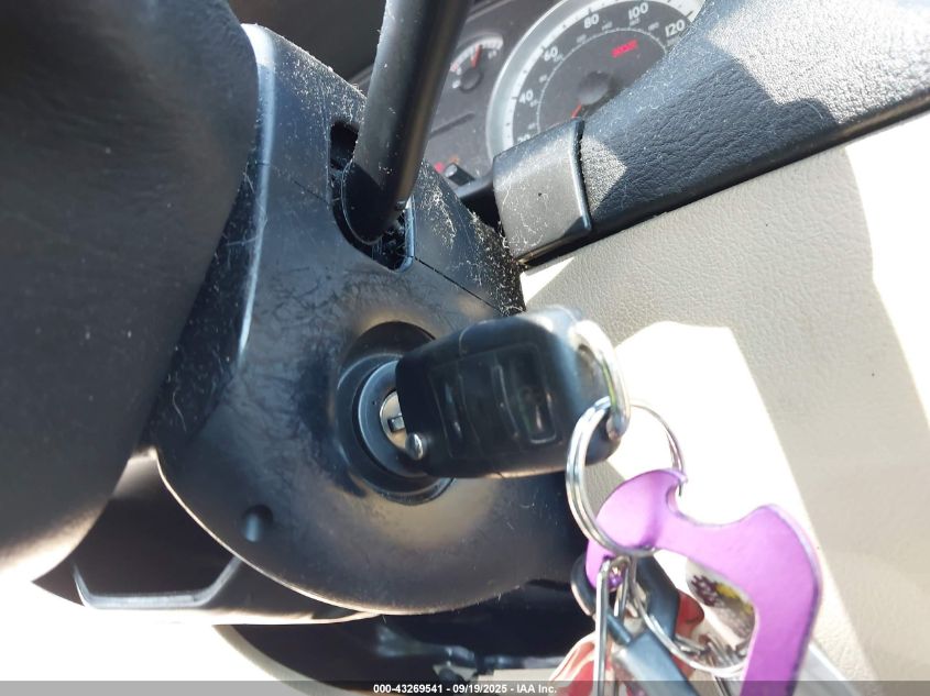 2004 Volkswagen Jetta Gls 2.0L VIN: 3VWSK69M64M013217 Lot: 43269541