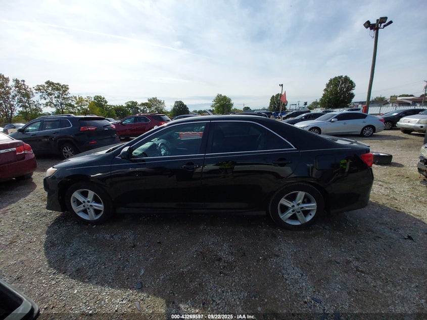 2014 Toyota Camry Se VIN: 4T1BF1FK8EU456118 Lot: 43269597