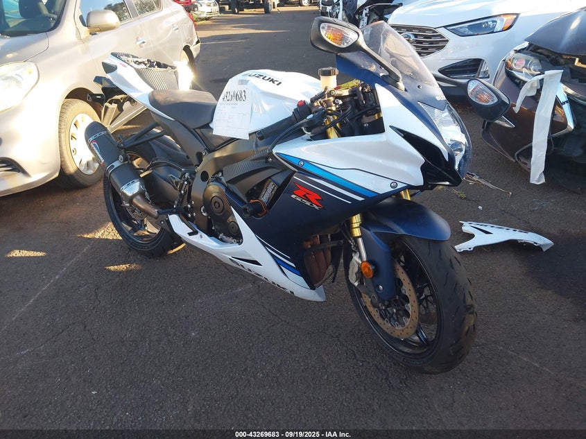 2023 SUZUKI GSX-R750 - JS1GR7MA4P7101604