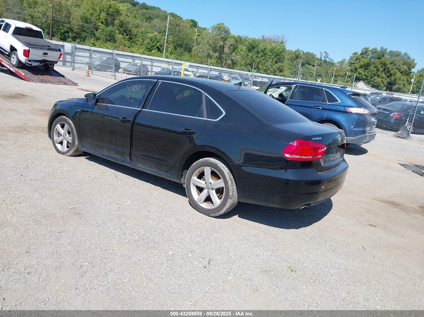 2015 VOLKSWAGEN PASSAT 1.8T LIMITED EDITION - 1VWAT7A37FC097151