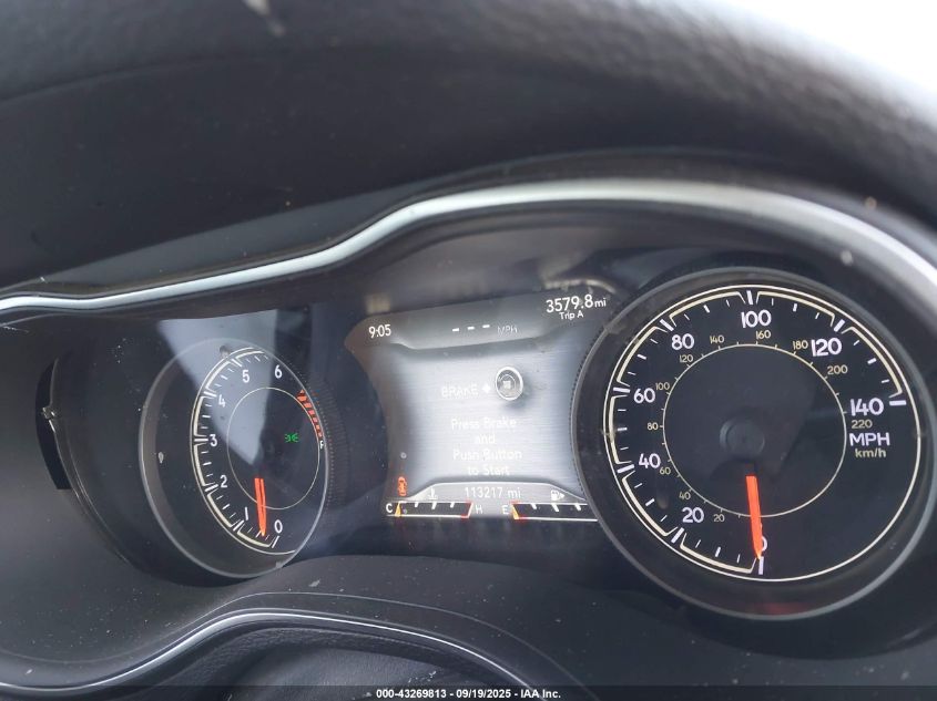 2019 Jeep Cherokee Limited 4X4 VIN: 1C4PJMDX2KD429744 Lot: 43269813