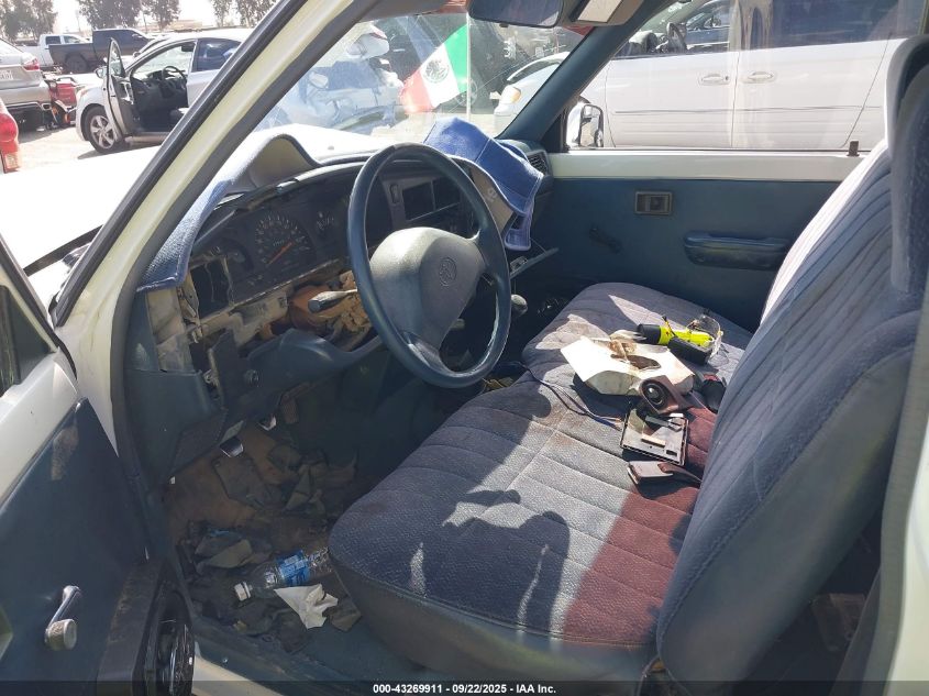 1994 Toyota Pickup 1/2 Ton Short Whlbase Stb VIN: 4TARN81A8RZ158542 Lot: 43269911