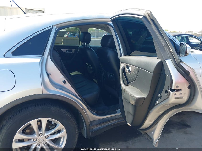 2013 INFINITI FX37 - JN8CS1MU7DM141550