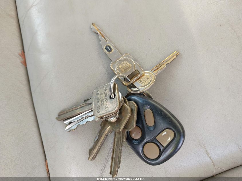 2001 Cadillac Eldorado Esc VIN: 1G6EL12Y01B104258 Lot: 43269973