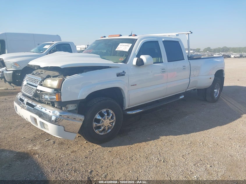 1GCJK33275F899800 2005 CHEVROLET SILVERADO photo no. 2