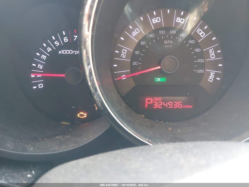 2011 Kia Soul + VIN: KNDJT2A20B7340427 Lot: 43270067