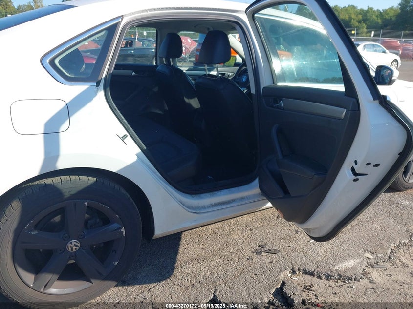 2014 VOLKSWAGEN PASSAT 1.8T WOLFSBURG EDITION - 1VWAT7A31EC039048