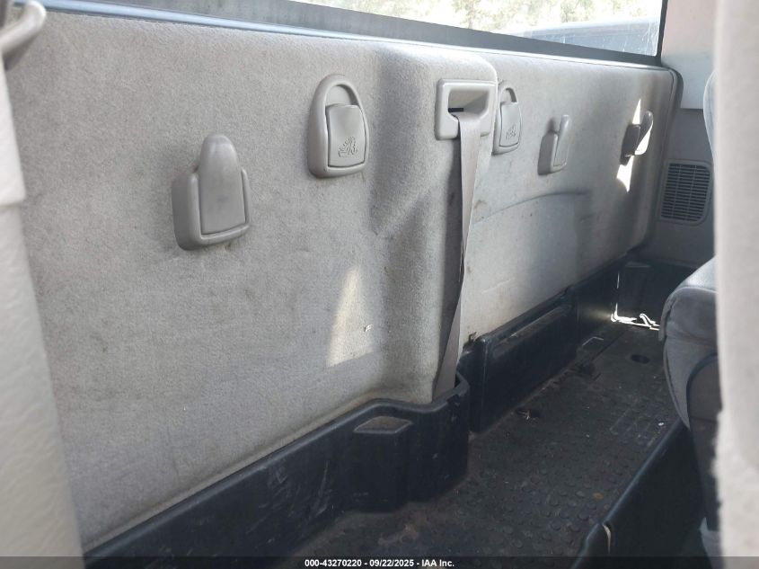 2004 Dodge Ram 1500 St VIN: 1D7HA16K84J138163 Lot: 43270220