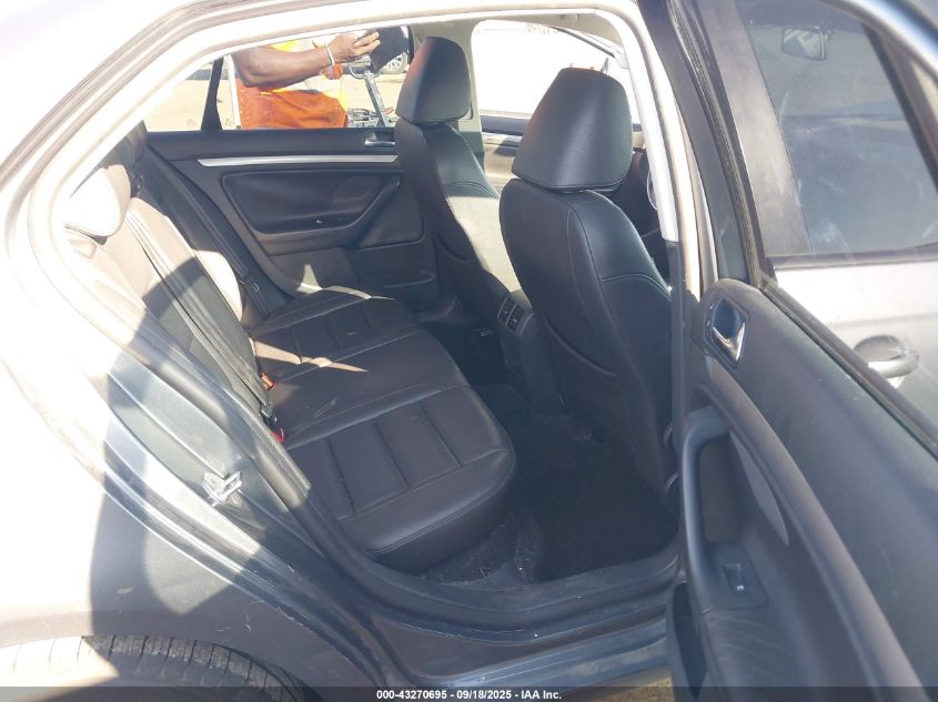 2010 Volkswagen Jetta Limited Edition VIN: 3VWRZ7AJ4AM138455 Lot: 43270695