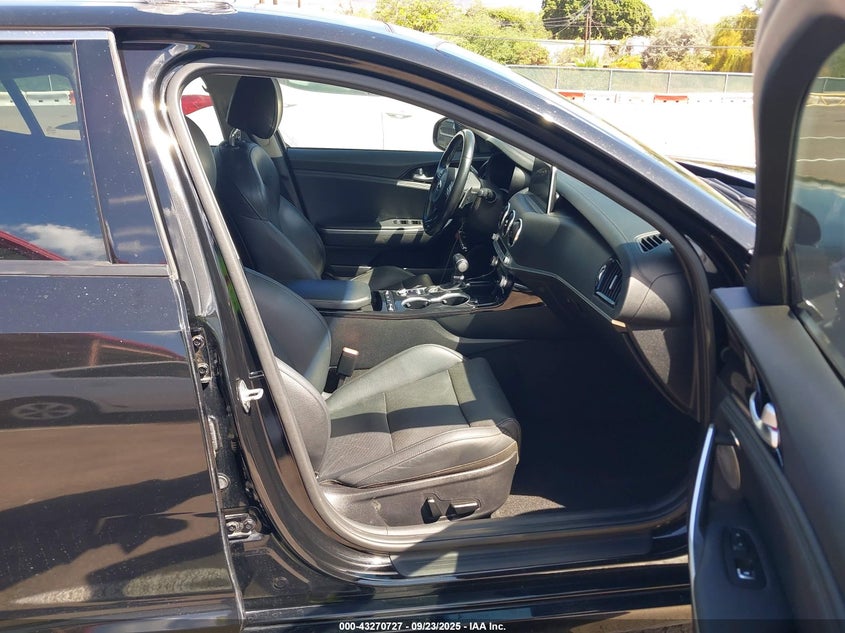 2019 KIA STINGER PREMIUM KNAE25LA0K6058804