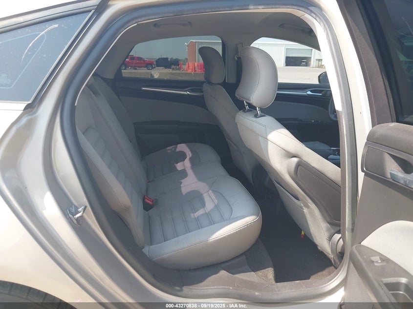 2015 Ford Fusion S VIN: 3FA6P0G79FR234161 Lot: 43270838