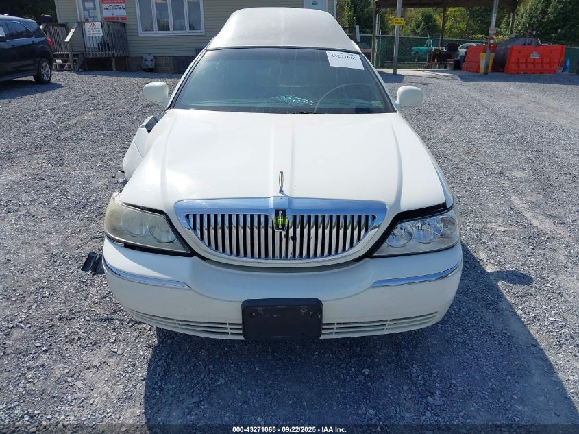 2006 Lincoln Town Car Executive VIN: 1LJFM88W36Y608043 Lot: 43271065